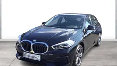 Schwarz Gebraucht 2022 BMW 118 Sport Line Kleinwagen | 21.390 € (Fairer Preis)