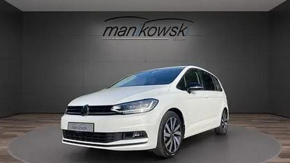 Gebraucht VW Touran Highline 150 PS (110 kW) 2025 Weiss Van / Kleinbus