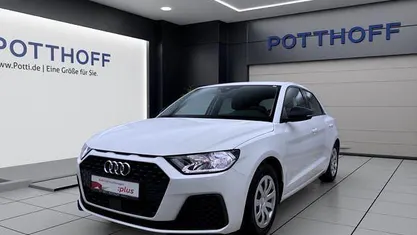 Weiss Gebraucht 2021 Audi A1 Sportback Comfort Kleinwagen | 15.750 € (Fairer Preis)