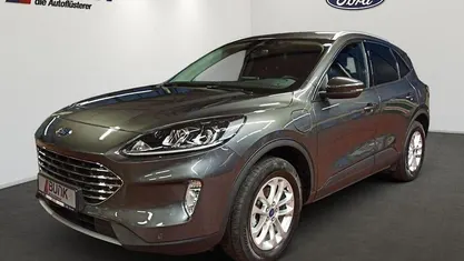 Gebraucht Ford Kuga Titanium 224 PS (164 kW) 2022 Grau SUV
