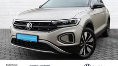Ivory silver metallic (metallic) Gebraucht 2024 VW T-Roc Move SUV | 25.919 € (Fairer Preis)