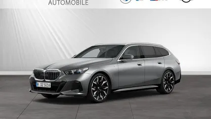 Gebraucht BMW 540 M Sport 286 PS (210 kW) 2024 Bmw individual frozen pure grey Kombi