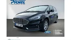 Schwarz(metallic) Gebraucht 2023 Ford S-MAX Titanium Van / Kleinbus | 34.995 € (Fairer Preis)