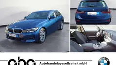 Blau Gebraucht 2022 BMW 318 Advantage Kombi | 22.920 € (Fairer Preis)