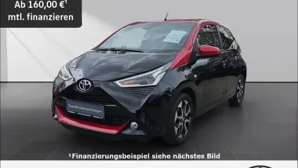 Używany Toyota Aygo Business Edition 72 KM (52 kW) 2021 Czarny Hatchback