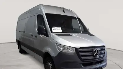 Gebraucht Mercedes Sprinter 143 PS (105 kW) 2021 Iridiumsilber metallic Van