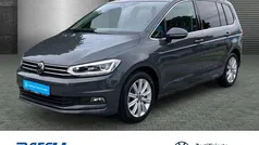 Delfingrau metallic Gebraucht 2024 VW Touran Highline Van / Kleinbus | 35.830 € (Fairer Preis)