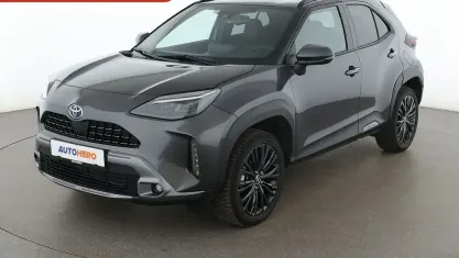 Gebraucht Toyota Yaris Cross 116 PS (85 kW) 2023 Grau SUV