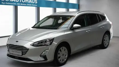 Gebraucht Ford Focus Cool & Connect 120 PS (88 kW) 2020 Silber Kombi