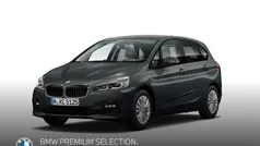 Grau Gebraucht 2021 BMW 220 Sport Line Van / Kleinbus | 24.798 € (Guter Preis)