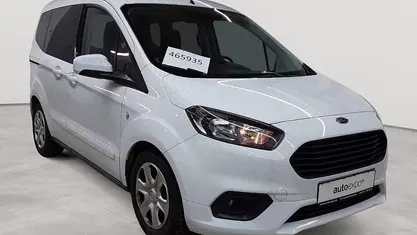 Gebraucht Ford Tourneo Courier Trend 101 PS (74 kW) 2020 Van / Kleinbus