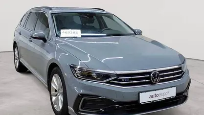 Mondsteingrau Gebraucht 2021 VW Passat GTE Kombi | 17.790 € (Fairer Preis)