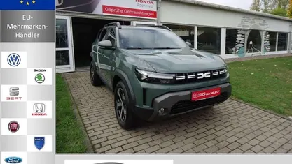 Safarigrüngrau Gebraucht 2025 Dacia Duster Journey SUV | 28.880 € (Fairer Preis)