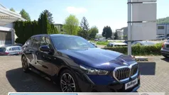 Carbon schwarz Gebraucht 2024 BMW 520 M Sport Kombi | 54.248 € (Superpreis)