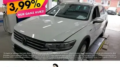 Gebraucht VW Passat Alltrack 200 PS (147 kW) 2023 Weiß Kombi