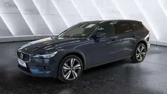 Gebraucht 2024 Volvo V60 CC Ultimate Kombi | 45.780 € (Fairer Preis)