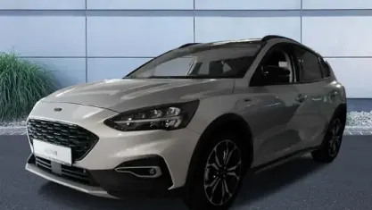Gebraucht Ford Focus Active 125 PS (91 kW) 2020 Silber Limousine