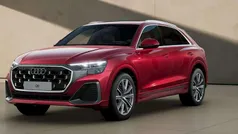 Chilirot metallic Gebraucht 2025 Audi Q8 Ambiente SUV | 67.590 € (Fairer Preis)