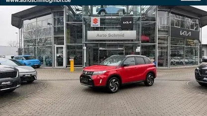 Bright red/cosmic black pearl Neu 2025 Suzuki Vitara Comfort+ SUV | 24.990 € (Fairer Preis)