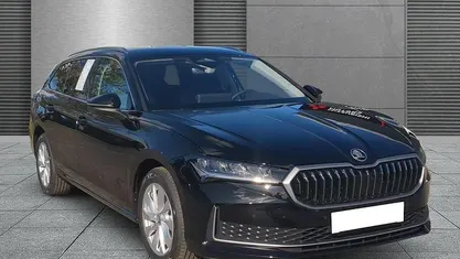 Neu Skoda Superb Selection 150 PS (110 kW) 2025 Onyxschwarz metallic Kombi