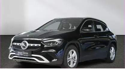 Gebraucht Mercedes GLA200 163 PS (119 kW) 2025 Unilack nachtschwarz SUV