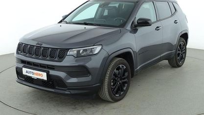 Usado Jeep Compass Night Eagle 129 HP (94 kW) 2023 Cinzento SUV