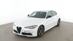 Weiß Gebraucht 2018 Alfa Romeo Giulia Super Limousine | 23.700 € (Fairer Preis)