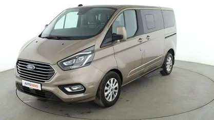 Grau Gebraucht 2020 Ford Tourneo Titanium X Van / Kleinbus | 33.070 € (Fairer Preis)