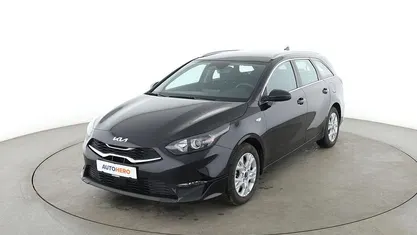 Schwarz Gebraucht 2024 Kia Ceed Vision Kleinwagen | 23.490 € (Fairer Preis)