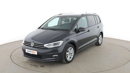 Gebraucht VW Touran Comfortline 150 PS (110 kW) 2021 Grau Van / Kleinbus