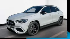 Manufaktur lack manufaktur alpingrau uni Gebraucht 2025 Mercedes GLA200 AMG SUV | 42.582 € (Fairer Preis)