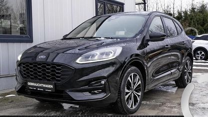 Usado Ford Kuga ST-Line X 224 HP (164 kW) 2022 Preto SUV