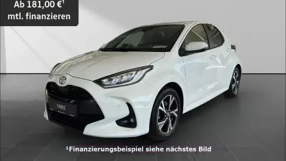 Gebraucht Toyota Yaris Hybrid Team 116 PS (85 kW) 2024 Schneeweiß Kleinwagen