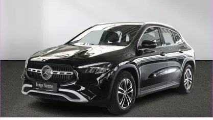 Gebraucht Mercedes GLA200 Premium 163 PS (119 kW) 2025 Schwarz SUV