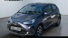 Grau Gebraucht 2021 Toyota Aygo X-play Kleinwagen | 11.890 € (Fairer Preis)