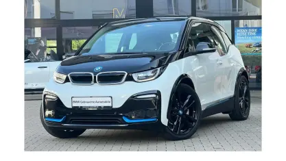Gebraucht BMW i3 Comfort Edition 135 kW (184 PS) 2022 Capparisweiss Kleinwagen
