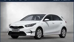Wd casa white s Gebraucht 2025 Kia Ceed Vision Limousine | 22.560 € (Fairer Preis)