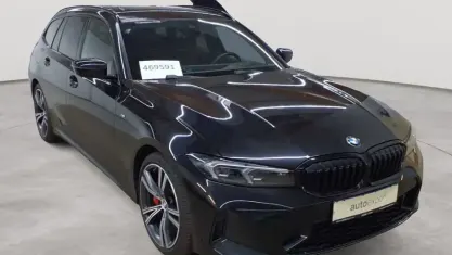 Gebraucht BMW 330 M Sport 286 PS (210 kW) 2023 Saphirschwarz metallic Kombi