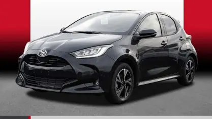 Neu Toyota Yaris Hybrid Comfort 116 PS (85 kW) 2025 Schwarz Kleinwagen