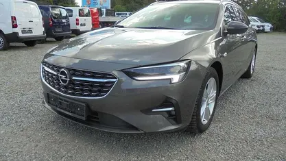 Grau Gebraucht 2022 Opel Insignia Business Kombi | 13.490 € (Guter Preis)