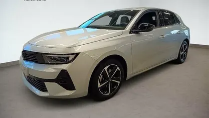 Gebraucht Opel Astra 131 PS (96 kW) 2024 Limousine