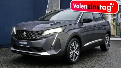 Gebraucht Peugeot 3008 Allure 136 PS (100 kW) 2024 Platiniumgrau (metallic) SUV