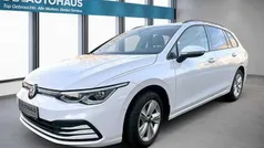 Weiß Gebraucht 2023 VW Golf VIII Life Kombi | 20.510 € (Guter Preis)