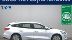Weiss Gebraucht 2018 Ford Focus Titanium Kombi | 8.480 € (Guter Preis)