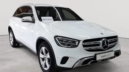 Gebraucht Mercedes GLC220 AMG line 194 PS (142 kW) 2021 Polarweiß SUV
