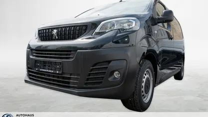 Gebraucht Peugeot Expert 144 PS (105 kW) 2024 Schwarz Van