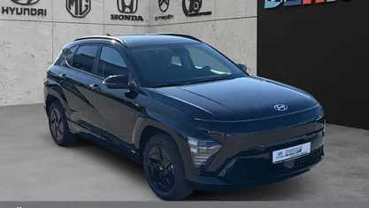 Neu Hyundai Kona Trend 150 kW (204 PS) 2025 Grün SUV