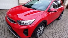 (beg) signalrot met. Neu 2024 Kia Stonic Vision SUV | 22.900 € (Fairer Preis)