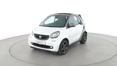 Weiß Gebraucht 2018 Smart ForTwo Cabrio Basis Cabrio | 12.850 € (Fairer Preis)