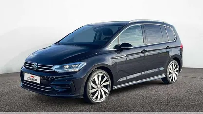 Schwarz Gebraucht 2025 VW Touran Highline Van / Kleinbus | 33.428 € (Fairer Preis)